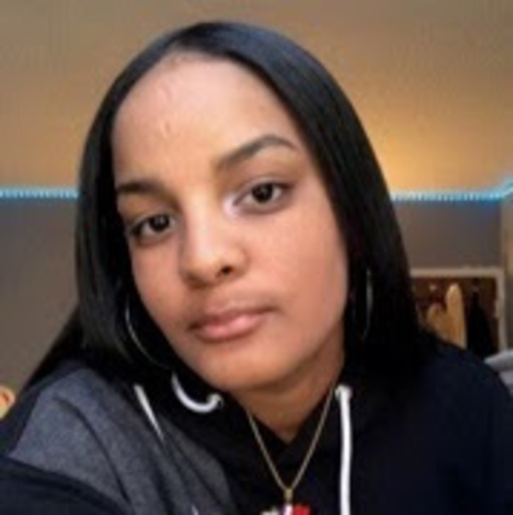 Meet your Posher, Rosa - Picture 1 of 1